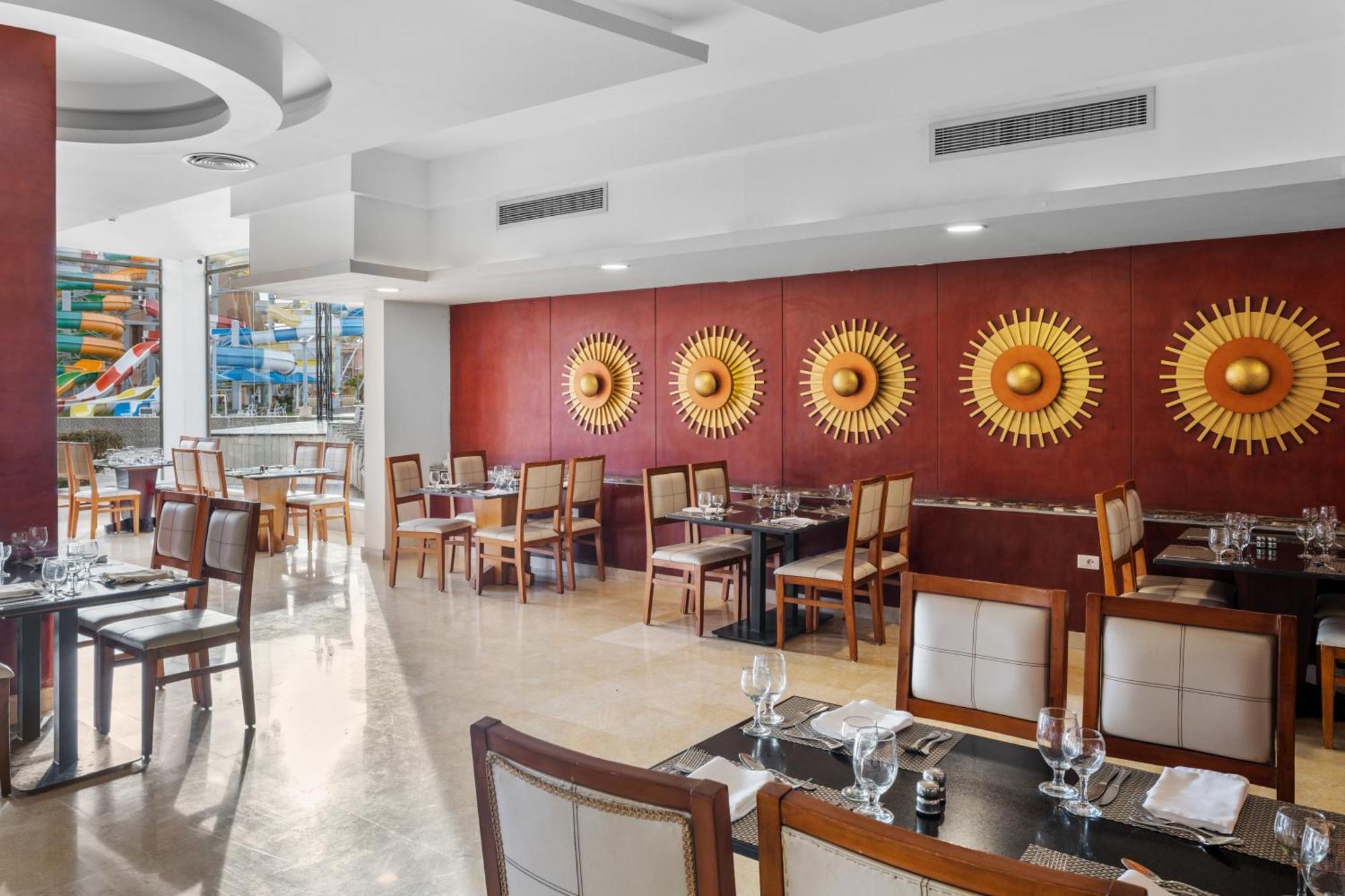 อัลบาทรอส อะควอร์ พาร์ค Hotel ฮูร์กาดา ภายนอก รูปภาพ